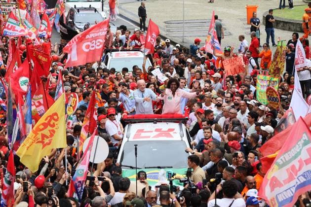 Lula in Rio de Janeiro. Rio de Janeiro, RJ, October 2, 2026 - Politics-RJ - Luiz Inacio Lula da Silva (PT SP), President of the Republic and candidate for re-election, during a campaign walk with candidates and supporters of the PT between Candelaria and Cinelandia, in downtown Rio de Janeiro, this Friday, October 2.(Foto: Charles Sholl Brazil Photo Press Brazil Photo Press) INTERNATIONAL Rio de Janeiro center Rio de Janeiro Brasil Copyright: xCharlesxShollx