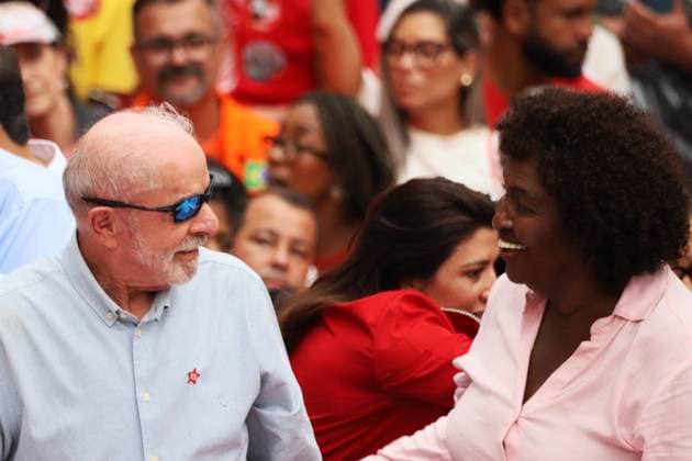 Lula in Rio de Janeiro. Rio de Janeiro, RJ, October 2, 2026 - Politics-RJ - Luiz Inacio Lula da Silva (PT SP), President of the Republic and candidate for re-election, during a campaign walk with candidates and supporters of the PT between Candelaria and Cinelandia, in downtown Rio de Janeiro, this Friday, October 2.(Foto: Charles Sholl Brazil Photo Press Brazil Photo Press) INTERNATIONAL Rio de Janeiro center Rio de Janeiro Brasil Copyright: xCharlesxShollx