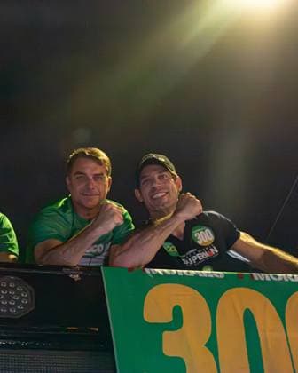 RECORD DATE NOT STATED Presidential candidate Flavio Bolsonaro visits the city of Montes Claros in the final stretch of the elections. Montes Claros (MG), 02 10 2026 - Elections Flavio Bolsonaro Montes Claros - Presidential candidate Flavio Bolsonaro, accompanied by Nikolas Ferreira (PL), Samuel Caires (PL), Marco Antonio Moreira da Costa (Novo), Domingos Savio (PL), Flavio Roscoe (PL), during a visit to the city of Montes Claros in the final stretch of the elections, this Friday, October 2, 2026.(Foto: Diego Tavares Thenews2 imago images) Presidential candidate Flavio Bolsonaro visits the city of Montes Claros in the final stretch of the elections.  Copyright: xDiegoxTavaresx