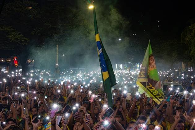 RECORD DATE NOT STATED Presidential candidate Flavio Bolsonaro visits the city of Montes Claros in the final stretch of the elections. Montes Claros (MG), 02 10 2026 - Elections Flavio Bolsonaro Montes Claros - Presidential candidate Flavio Bolsonaro, accompanied by Nikolas Ferreira (PL), Samuel Caires (PL), Marco Antonio Moreira da Costa (Novo), Domingos Savio (PL), Flavio Roscoe (PL), during a visit to the city of Montes Claros in the final stretch of the elections, this Friday, October 2, 2026.(Foto: Diego Tavares Thenews2 imago images) Presidential candidate Flavio Bolsonaro visits the city of Montes Claros in the final stretch of the elections.  Copyright: xDiegoxTavaresx