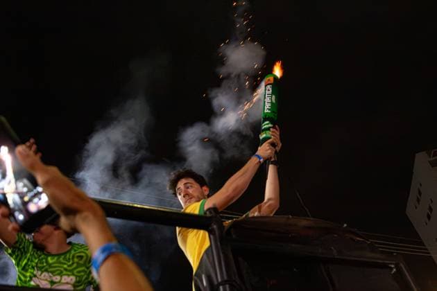 RECORD DATE NOT STATED Presidential candidate Flavio Bolsonaro visits the city of Montes Claros in the final stretch of the elections. Montes Claros (MG), 02 10 2026 - Elections Flavio Bolsonaro Montes Claros - Presidential candidate Flavio Bolsonaro, accompanied by Nikolas Ferreira (PL), Samuel Caires (PL), Marco Antonio Moreira da Costa (Novo), Domingos Savio (PL), Flavio Roscoe (PL), during a visit to the city of Montes Claros in the final stretch of the elections, this Friday, October 2, 2026.(Foto: Diego Tavares Thenews2 imago images) Presidential candidate Flavio Bolsonaro visits the city of Montes Claros in the final stretch of the elections.  Copyright: xDiegoxTavaresx