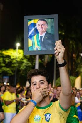 RECORD DATE NOT STATED Presidential candidate Flavio Bolsonaro visits the city of Montes Claros in the final stretch of the elections. Montes Claros (MG), 02 10 2026 - Elections Flavio Bolsonaro Montes Claros - Presidential candidate Flavio Bolsonaro, accompanied by Nikolas Ferreira (PL), Samuel Caires (PL), Marco Antonio Moreira da Costa (Novo), Domingos Savio (PL), Flavio Roscoe (PL), during a visit to the city of Montes Claros in the final stretch of the elections, this Friday, October 2, 2026.(Foto: Diego Tavares Thenews2 imago images) Presidential candidate Flavio Bolsonaro visits the city of Montes Claros in the final stretch of the elections.  Copyright: xDiegoxTavaresx