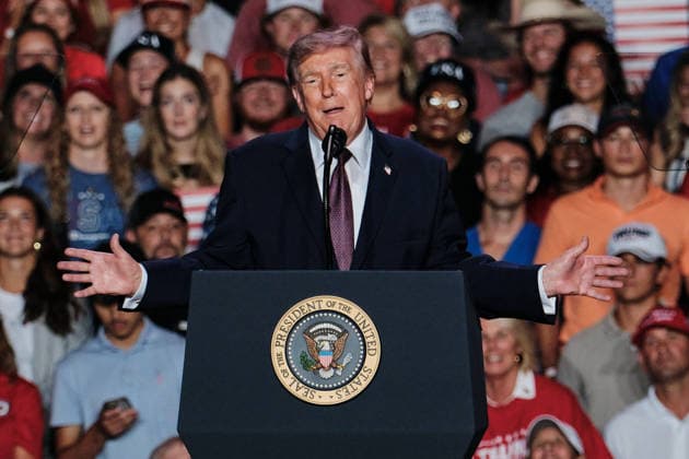October 2, 2026, Mobile, Alabama, U.S: October 2, 2026 Mobile, Alabama USA: US President Donald Trump speak at the Mitchell Center at the University of South Alabama. Mobile U.S - ZUMAa14_ 20261002_zaf_a14_004 Copyright: xDanxAndersonx