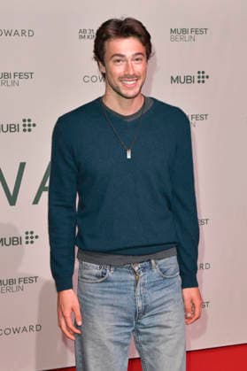 Luca Apple bei der Premiere des Kinofilms Coward im silent green Kulturquartier. Berlin, 02.10.2026