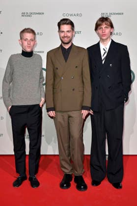 Valentin Campagne, Lukas Dhont und Emmanuel Macchia bei der Premiere des Kinofilms Coward im silent green Kulturquartier. Berlin, 02.10.2026