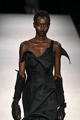 Yohji Yamamoto Women s Ready-to-Wear Spring Summer 2027 Collection Fashion Show during Paris Fashion Week, on October 2, 2026 Bestimage Yohji Yamamoto Fashion Show Women s Ready-to-Wear Spring Summer 2027 Collection during Paris Fashion Week, on October 2, 2026, in Paris, France Paris France  Copyright: xAgencex xBestimagexAgencex xBestimagex