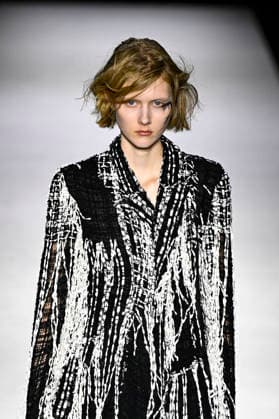 Yohji Yamamoto Women s Ready-to-Wear Spring Summer 2027 Collection Fashion Show during Paris Fashion Week, on October 2, 2026 Bestimage Yohji Yamamoto Fashion Show Women s Ready-to-Wear Spring Summer 2027 Collection during Paris Fashion Week, on October 2, 2026, in Paris, France Paris France  Copyright: xAgencex xBestimagexAgencex xBestimagex