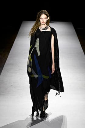 Yohji Yamamoto Women s Ready-to-Wear Spring Summer 2027 Collection Fashion Show during Paris Fashion Week, on October 2, 2026 Bestimage Yohji Yamamoto Fashion Show Women s Ready-to-Wear Spring Summer 2027 Collection during Paris Fashion Week, on October 2, 2026, in Paris, France Paris France  Copyright: xAgencex xBestimagexAgencex xBestimagex
