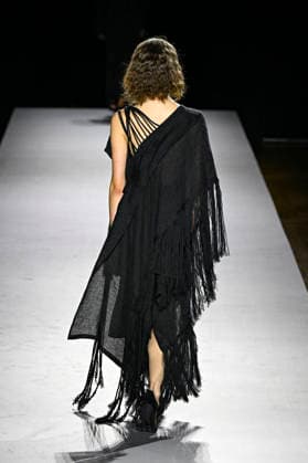 Yohji Yamamoto Women s Ready-to-Wear Spring Summer 2027 Collection Fashion Show during Paris Fashion Week, on October 2, 2026 Bestimage Yohji Yamamoto Fashion Show Women s Ready-to-Wear Spring Summer 2027 Collection during Paris Fashion Week, on October 2, 2026, in Paris, France Paris France  Copyright: xAgencex xBestimagexAgencex xBestimagex