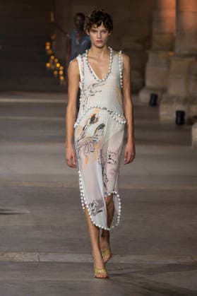 Victoria Beckham Women s Ready-to-Wear Spring Summer 2027 Collection Fashion Show during Paris Fashion Week, on October 2, 2026, in Paris, Bestimage Victoria Beckham Fashion Show Women s Ready-to-Wear Spring Summer 2027 Collection during Paris Fashion Week, on October 2, 2026, in Paris, France Paris France  Copyright: xAgencex xBestimagexAgencex xBestimagex