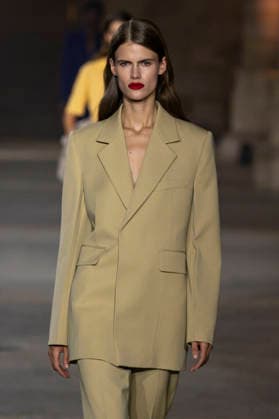 Victoria Beckham Women s Ready-to-Wear Spring Summer 2027 Collection Fashion Show during Paris Fashion Week, on October 2, 2026, in Paris, Bestimage Victoria Beckham Fashion Show Women s Ready-to-Wear Spring Summer 2027 Collection during Paris Fashion Week, on October 2, 2026, in Paris, France Paris France  Copyright: xAgencex xBestimagexAgencex xBestimagex