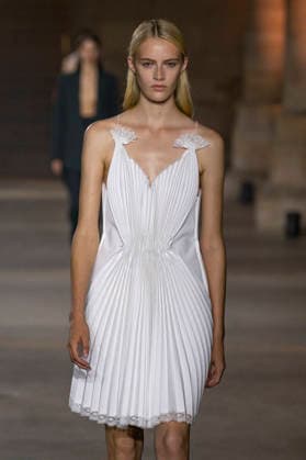 Victoria Beckham Women s Ready-to-Wear Spring Summer 2027 Collection Fashion Show during Paris Fashion Week, on October 2, 2026, in Paris, Bestimage Victoria Beckham Fashion Show Women s Ready-to-Wear Spring Summer 2027 Collection during Paris Fashion Week, on October 2, 2026, in Paris, France Paris France  Copyright: xAgencex xBestimagexAgencex xBestimagex