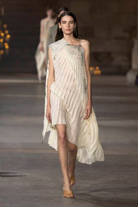 Victoria Beckham Women s Ready-to-Wear Spring Summer 2027 Collection Fashion Show during Paris Fashion Week, on October 2, 2026, in Paris, Bestimage Victoria Beckham Fashion Show Women s Ready-to-Wear Spring Summer 2027 Collection during Paris Fashion Week, on October 2, 2026, in Paris, France Paris France  Copyright: xAgencex xBestimagexAgencex xBestimagex
