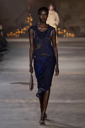 Victoria Beckham Women s Ready-to-Wear Spring Summer 2027 Collection Fashion Show during Paris Fashion Week, on October 2, 2026, in Paris, Bestimage Victoria Beckham Fashion Show Women s Ready-to-Wear Spring Summer 2027 Collection during Paris Fashion Week, on October 2, 2026, in Paris, France Paris France  Copyright: xAgencex xBestimagexAgencex xBestimagex