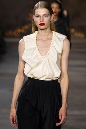 Victoria Beckham Women s Ready-to-Wear Spring Summer 2027 Collection Fashion Show during Paris Fashion Week, on October 2, 2026, in Paris, Bestimage Victoria Beckham Fashion Show Women s Ready-to-Wear Spring Summer 2027 Collection during Paris Fashion Week, on October 2, 2026, in Paris, France Paris France  Copyright: xAgencex xBestimagexAgencex xBestimagex