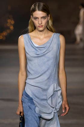 Victoria Beckham Women s Ready-to-Wear Spring Summer 2027 Collection Fashion Show during Paris Fashion Week, on October 2, 2026, in Paris, Bestimage Victoria Beckham Fashion Show Women s Ready-to-Wear Spring Summer 2027 Collection during Paris Fashion Week, on October 2, 2026, in Paris, France Paris France  Copyright: xAgencex xBestimagexAgencex xBestimagex