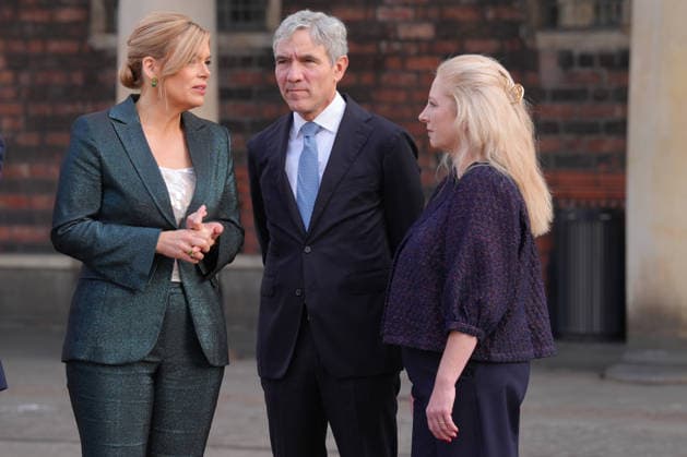 Feierlichkeiten zum Tag der Einheit in Bremen Bundestagspraesidentin Julia Kloeckner gemeinsam mit Stephan Harbarth Praesident des Bundesverfassungsgerichts und seiner Ehefrau Elke Brunnemer bei ihrer Ankunft zu den Feierlichkeiten zum Tag der Deutschen Einheit 2026 in Bremen, Bremen, 03.10.2026 Bremen Bremen Deutschland