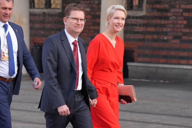 Feierlichkeiten zum Tag der Einheit in Bremen Manuela Schwesig (SPD) Ministerpraesident von Mecklenburg-Vorpommern mit ihrem Mann Stefan Schwesig bei der Ankunft zu den Feierlichkeiten zum Tag der Deutschen Einheit 2026 in Bremen, Bremen, 03.10.2026 Bremen Bremen Deutschland