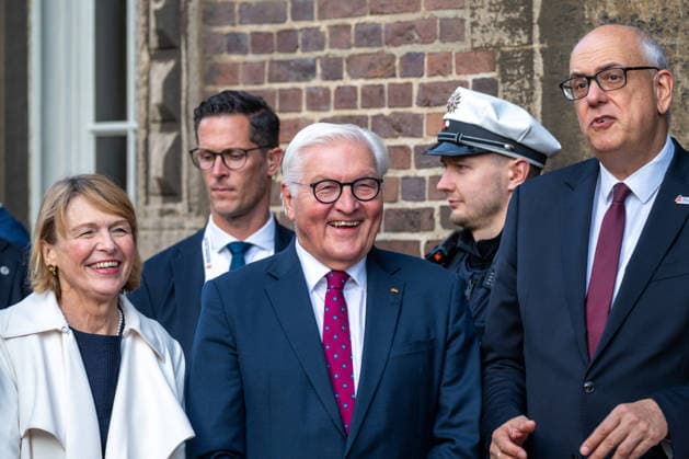 Feiern Tag der Dt. Einheit in Bremen - Feierlichkeiten zum Tag der Deutschen Einheit 2026, Bremen, 03.10.2026 Bremen Bremen, Deutschland, 03.10.26: Feiern Tag der Dt. Einheit in Bremen im Marktplatz, Rathaus am 03.10.2026 in Bremen, Deutschland. (Foto von Axel Kaste) Bremen Marktplatz, Rathaus Freie Hansestadt Bremen Deutschland
