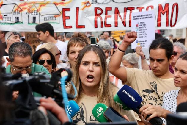 Cádiz Takes to the Streets for Decent Housing Photo of the protest in Cádiz for decent housing, organized by the Tenants Union October 3, 2026, in Cádiz, Andalusia, Spain October 3, 2026 Cádiz Cádiz Spain  Copyright: xNachoxFradex 7817137
