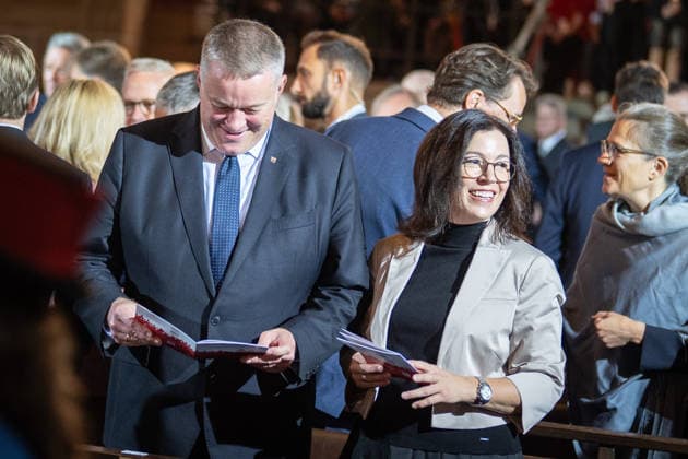 Ökumenischer Gottesdienst im Dom St. Petri Gordon Schnieder, Ministerpräsident Rheinland-Pfalz, mit Ehefrau Diane Schnieder;Offizielle zentrale Feierlichkeiten zum Tag der Deutschen Einheit 2026 in Bremen, Bremen Bremen Deutschland Innenstadt
