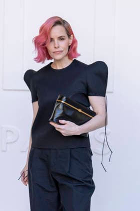 Emily Hampshire at the photocall for the Céline Spring Summer 2027 Women’s Ready-to-Wear Collection during Paris Fashion Week (PFW) at the National Archives Museum in Paris, France, on October 3, 2026. Olivier Borde, Bestimage. Photocall at the Céline fashion show as part of Paris RTW Spring Summer 2027 Fashion Week, held at the Musée National des Archives on October 3, 2026, in Paris, France. Paris, France  Copyright: xOLIVIERxBORDEx xBESTIMAGExOLIVIERxBORDEx xBESTIMAGEx