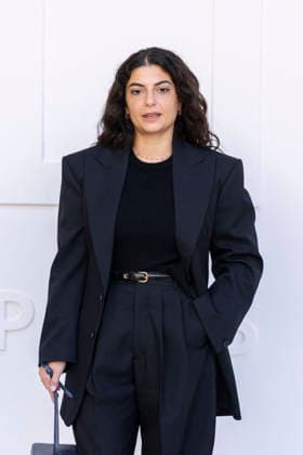 Mounia Akl at the photocall for the Céline Spring Summer 2027 Women’s Ready-to-Wear collection during Paris Fashion Week (PFW) at the National Archives Museum in Paris, France, on October 3, 2026. Olivier Borde, Bestimage. Photocall at the Céline fashion show as part of Paris RTW Spring Summer 2027 Fashion Week, held at the Musée National des Archives on October 3, 2026, in Paris, France. Paris, France  Copyright: xOLIVIERxBORDEx xBESTIMAGExOLIVIERxBORDEx xBESTIMAGEx