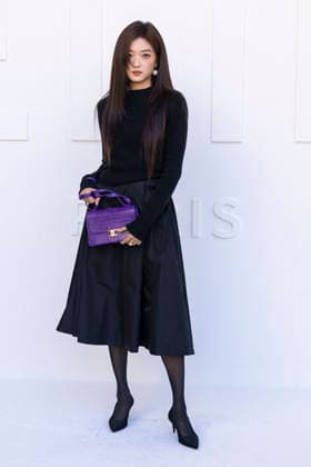 Qian Sun at the photocall for the Céline Spring Summer 2027 Women’s Ready-to-Wear collection during Paris Fashion Week (PFW) at the National Archives Museum in Paris, France, on October 3, 2026. Olivier Borde, Bestimage. Photocall at the Céline fashion show as part of Paris RTW Spring Summer 2027 Fashion Week, held at the National Archives Museum on October 3, 2026, in Paris, France. Paris, France  Copyright: xOLIVIERxBORDEx xBESTIMAGExOLIVIERxBORDEx xBESTIMAGEx