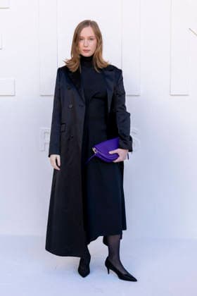 Hannah Einbinder at the photocall for the Céline Spring Summer 2027 Women’s Ready-to-Wear collection during Paris Fashion Week (PFW) at the National Archives Museum in Paris, France, on October 3, 2026. Olivier Borde, Bestimage. Photocall at the Céline fashion show as part of Paris RTW Spring Summer 2027 Fashion Week, held at the Musée National des Archives on October 3, 2026, in Paris, France. Paris, France  Copyright: xOLIVIERxBORDEx xBESTIMAGExOLIVIERxBORDEx xBESTIMAGEx