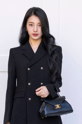 Bae Suzy at the photocall for the Céline Spring Summer 2027 Women’s Ready-to-Wear collection during Paris Fashion Week (PFW) at the National Archives Museum in Paris, France, on October 3, 2026. Olivier Borde, Bestimage. Photocall at the Céline fashion show as part of Paris RTW Spring Summer 2027 Fashion Week, held at the Musée National des Archives on October 3, 2026, in Paris, France. Paris, France  Copyright: xOLIVIERxBORDEx xBESTIMAGExOLIVIERxBORDEx xBESTIMAGEx