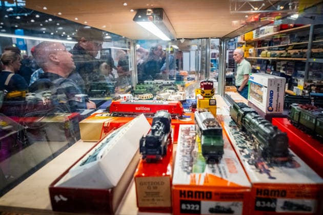 Leipzig, Deutschland, 3. Oktober 2026: Auf der Hobbymesse Leipzig dreht sich alles um Modellbau, Modelleisenbahnen, Spiele, Kreativität, Technik und zahlreiche weitere Freizeitaktivitäten. Tausende Besucher informieren sich über neue Trends, bestaunen detailreiche Modelle und probieren verschiedene Hobbys selbst aus. Dieses Jahr findet auch der Europacup im Speedklettern dort statt Hobbymesse Leipzig 2026