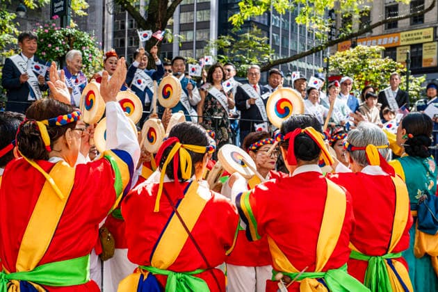 October 3, 2026, New York, New York, USA: Participants at the 2026 NYC Korean Parade play drums and perform a traditional Korean dance during the parade. New York USA - ZUMAh214 20261003_znp_h214_005 Copyright: xSDxHerzogx