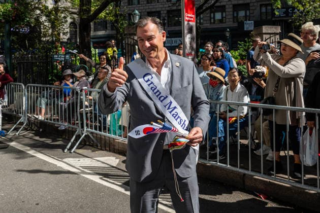 October 3, 2026, New York, New York, USA: US Congressman TOM SUOZZI gives a thumbs up to the camera at the 2026 NYC Korean parade. New York USA - ZUMAh214 20261003_znp_h214_024 Copyright: xSDxHerzogx