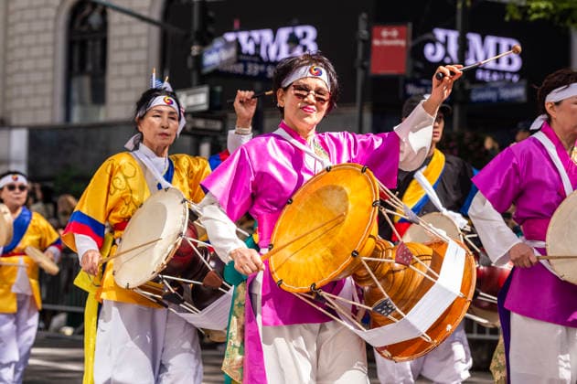 October 3, 2026, New York, New York, USA: Participants at the 2026 NYC Korean Parade play drums in traditional garb. New York USA - ZUMAh214 20261003_znp_h214_039 Copyright: xSDxHerzogx