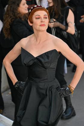 PFW Vivienne Westwood Outside Arrivals Rose McGowan arriving at the Vivienne Westwood show during Paris Fashion Week, in Paris, France on 3 October 2026. Photo by Julien Reynaud APS-Medias ABACAPRESS.COM Paris France  Copyright: xReynaudxJulien APS-Medias ABACAx