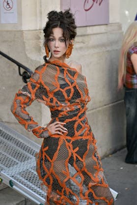 PFW Vivienne Westwood Outside Arrivals NiNi Luo arriving at the Vivienne Westwood show during Paris Fashion Week, in Paris, France on 3 October 2026. Photo by Julien Reynaud APS-Medias ABACAPRESS.COM Paris France  Copyright: xReynaudxJulien APS-Medias ABACAx