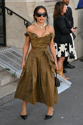 PFW Vivienne Westwood Outside Arrivals Guest arriving at the Vivienne Westwood show during Paris Fashion Week, in Paris, France on 3 October 2026. Photo by Julien Reynaud APS-Medias ABACAPRESS.COM Paris France  Copyright: xReynaudxJulien APS-Medias ABACAx