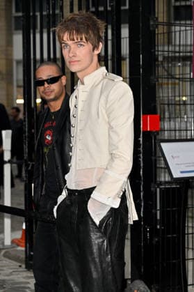 PFW Ann Demeulemeester Outside Arrivals Pierre de Maere arriving at the Ann Demeulemeester show during Paris Fashion Week, in Paris, France on 3 October 2026. Photo by Julien Reynaud APS-Medias ABACAPRESS.COM Paris France  Copyright: xReynaudxJulien APS-Medias ABACAx