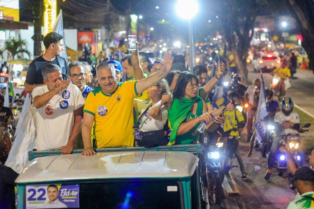 MACEIo, AL - 03.10.2026: CARREATA ALFREDO GASPAR EM MACEIo - Vice-presidential candidate Alfredo Gaspar (PL), after touring the northeast in this last week of campaigning, concluded on Saturday night (3) a large motorcade in Maceio, starting from Benedito Bentes, passing along the coast of the Alagoas capital to the historic neighborhood of Jaragua, accompanied by Senate candidate Arthur Lira (PP) and candidates State Deputy Cabo Bebeto (PL) and Federal Deputy Fabio Costa, a large number of supporters were present in this motorcade x3024527x  GUIDOxJR.