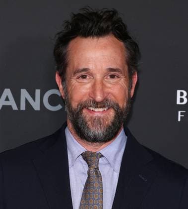 The Barbara Berlanti Heroes Gala Benefitting F Cancer in Los Angeles The Barbara Berlanti Heroes Gala Benefitting F Cancer at The Barker Hangar in Santa Monica, California on 10 3 26. 03 Oct 2026 Pictured: Noah Wyle.  Copyright: xThexMegaxAgencyxRiverx xMEGAx