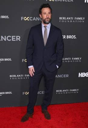 The Barbara Berlanti Heroes Gala Benefitting F Cancer in Los Angeles The Barbara Berlanti Heroes Gala Benefitting F Cancer at The Barker Hangar in Santa Monica, California on 10 3 26. 03 Oct 2026 Pictured: Noah Wyle.  Copyright: xThexMegaxAgencyxRiverx xMEGAx