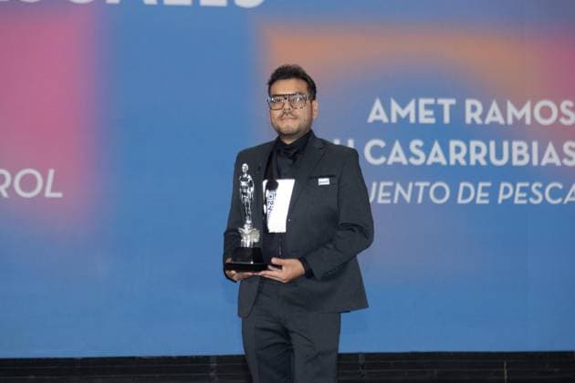 October 4, 2026: TO-45341 & x2013; Mexico City. October 3, 2026. Gaston Alvarez wins an Ariel Award at the 68th Ariel Awards ceremony presented by the Mexican Academy of Cinematographic Arts and Sciences (AMACC), held at Churubusco Studios in Mexico City. Clasos.com.mx - ZUMAcs4_ 20261004_faa_cs4_023 Copyright: xMikaxRoblesx