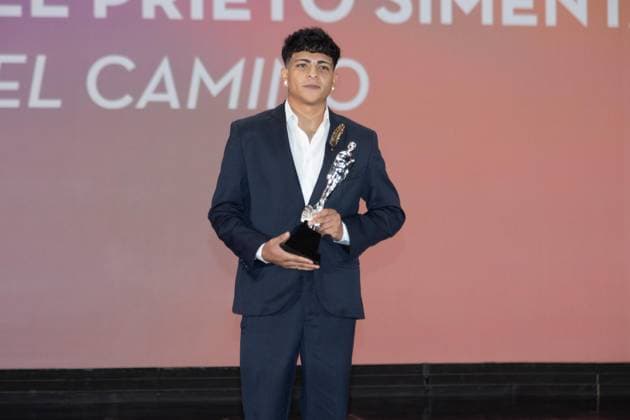 October 4, 2026: TO-45341 & x2013; Mexico City. October 3, 2026. Victor Manuel Prieto wins an Ariel Award at the 68th Ariel Awards ceremony presented by the Mexican Academy of Cinematographic Arts and Sciences (AMACC), held at Churubusco Studios in Mexico City. Clasos.com.mx - ZUMAcs4_ 20261004_faa_cs4_090 Copyright: xMikaxRoblesx
