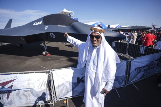 TEKNOFEST Southeast in Turkiye s Sanliurfa SANLIURFA, TURKIYE - OCTOBER 4: People continue to visit the TEKNOFEST Southeast, world s largest aviation, space, and technology festival welcomes its visitors at the Sanliurfa GAP Airport for its 15th edition in Sanliurfa, Turkiye, on October 4, 2026. Agit Erdi Ulukaya Anadolu Sanliurfa Turkey. Editorial use only. Please get in touch for any other usage.  Copyright: x2026xAnadoluxAgitxErdixUlukayax