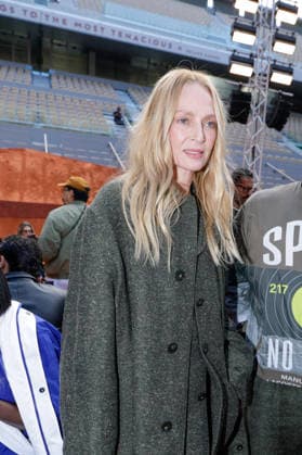 Uma Thurman in the front row at the Lacoste Women s Ready-to-Wear Spring Summer 2027 show during Paris Fashion Week (PFW) at Roland Garros in Paris, France, on October 4, 2026. Olivier Borde, bestimage. Front row at the Lacoste Women’s Spring Summer 2027 ready-to-wear show as part of Paris Fashion Week on October 4, 2026, in Paris, France. Paris, France  Copyright: xOLIVIERxBORDEx xBESTIMAGExOLIVIERxBORDEx xBESTIMAGEx