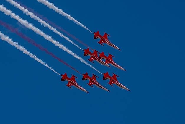 TEKNOFEST Southeast in Turkiye s Sanliurfa SANLIURFA, TURKIYE - OCTOBER 4: The Turkish Stars aerobatic team performs an air show during during TEKNOFEST Southeast, world s largest aviation, space, and technology festival at Sanliurfa GAP Airport in Sanliurfa, Turkiye, on October 4, 2026. Arman Onal Anadolu Sanliurfa Turkey. Editorial use only. Please get in touch for any other usage.  Copyright: x2026xAnadoluxArmanxOnalx