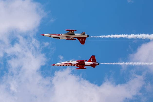 TEKNOFEST Southeast in Turkiye s Sanliurfa SANLIURFA, TURKIYE - OCTOBER 4: The Turkish Stars aerobatic team performs an air show during during TEKNOFEST Southeast, world s largest aviation, space, and technology festival at Sanliurfa GAP Airport in Sanliurfa, Turkiye, on October 4, 2026. Arman Onal Anadolu Sanliurfa Turkey. Editorial use only. Please get in touch for any other usage.  Copyright: x2026xAnadoluxArmanxOnalx