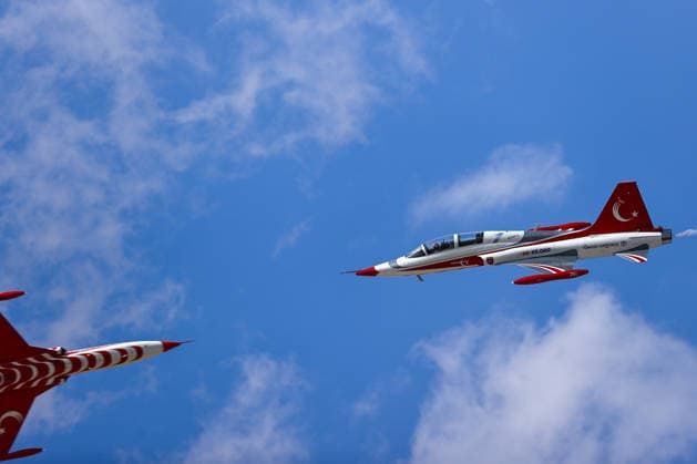 TEKNOFEST Southeast in Turkiye s Sanliurfa SANLIURFA, TURKIYE - OCTOBER 4: The Turkish Stars aerobatic team performs an air show during during TEKNOFEST Southeast, world s largest aviation, space, and technology festival at Sanliurfa GAP Airport in Sanliurfa, Turkiye, on October 4, 2026. Mustafa Ciftci Anadolu Sanliurfa Turkey. Editorial use only. Please get in touch for any other usage.  Copyright: x2026xAnadoluxMustafaxCiftcix