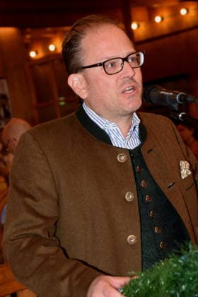 Manuel Pretzl Stadtrat München 04.10.2026 Theresienwiesn Oktoberfest- Schützen Festzelt Landesschießens Siegerehrung des diesjährigen Schützenkönige Foto München