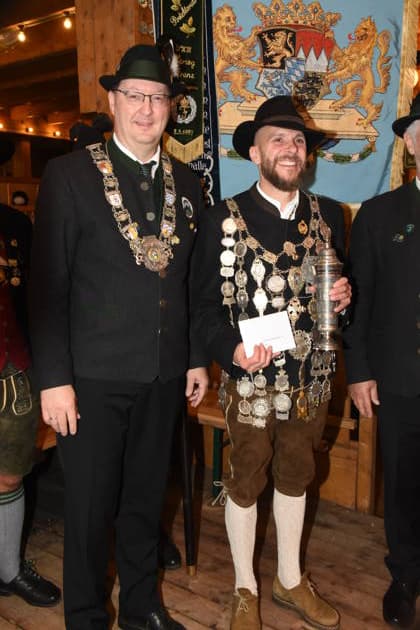 Christian Kühn Landesschützenmeister Andreas Dumberger Landesschützenkönig Luftgewehr 2026 München 04.10.2026 Theresienwiesn Oktoberfest- Schützen Festzelt Landesschießens Siegerehrung des diesjährigen Schützenkönige Foto München